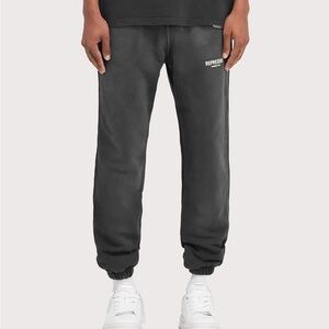 REPRESENT • NWT Relaxed Fit Represent Owners Club Joggers